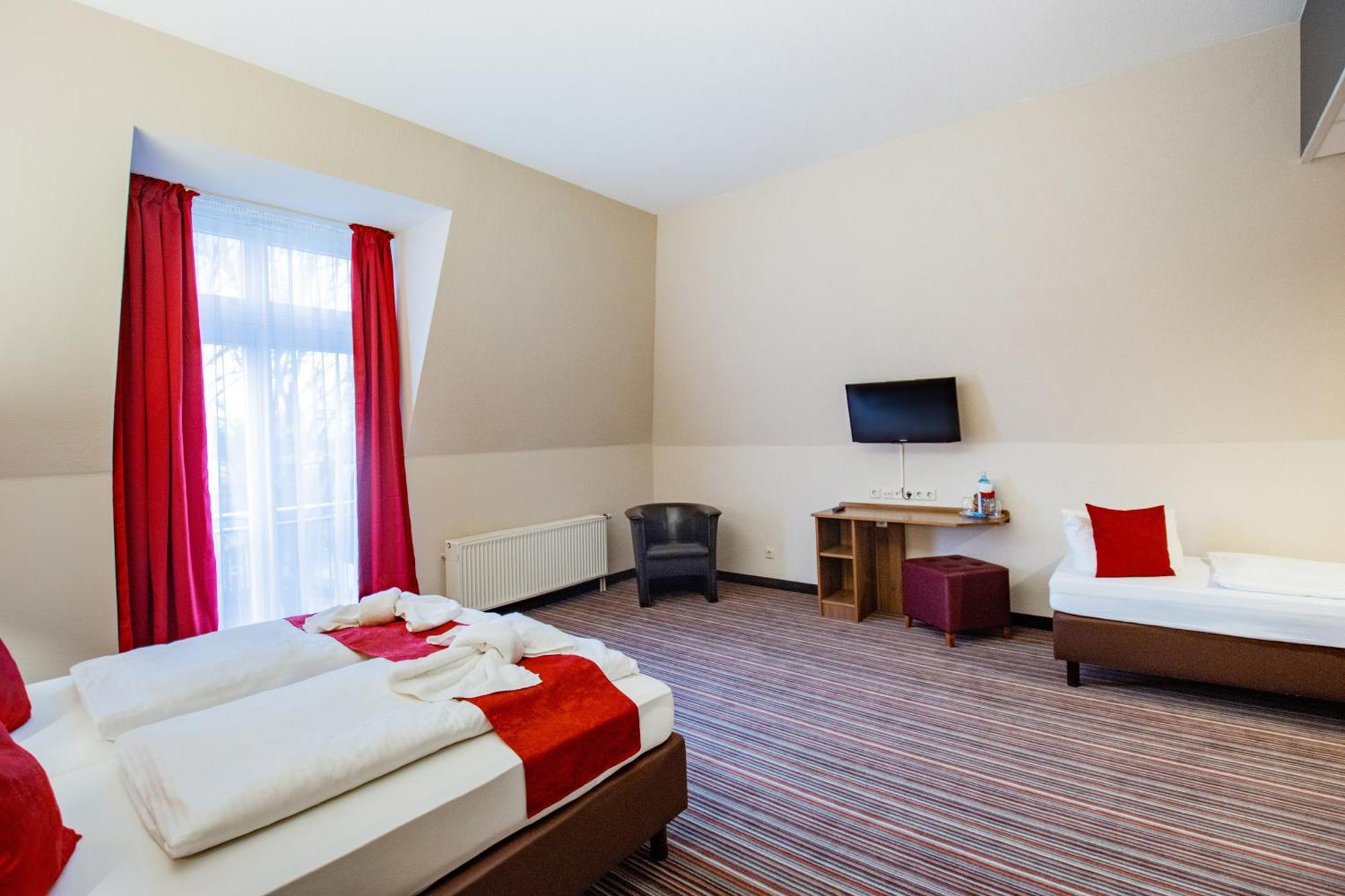 เซโฮเต็ล บรันเดนบูร์ก แดร์ ฮาเวิล Hotel Brielow ภายนอก รูปภาพ
