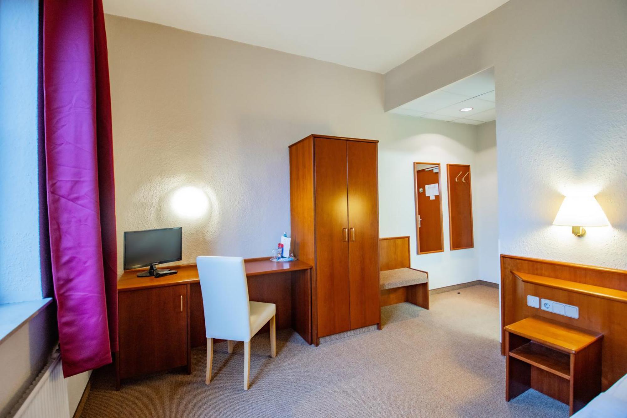 เซโฮเต็ล บรันเดนบูร์ก แดร์ ฮาเวิล Hotel Brielow ภายนอก รูปภาพ